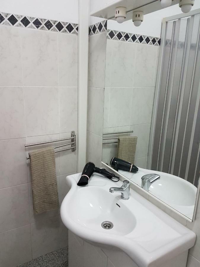 Comfort City Hub - Metro Lisbon อามาโดรา ภายนอก รูปภาพ